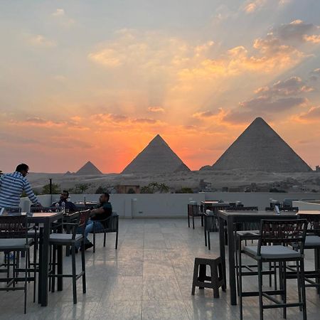 Pyramids Hotel Kafrat al Jabal Bagian luar foto