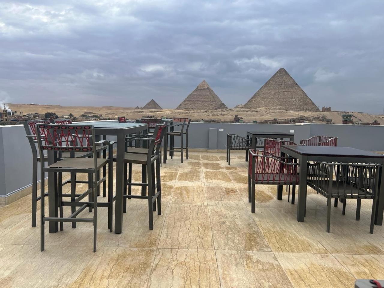 Pyramids Hotel Kafrat al Jabal Bagian luar foto