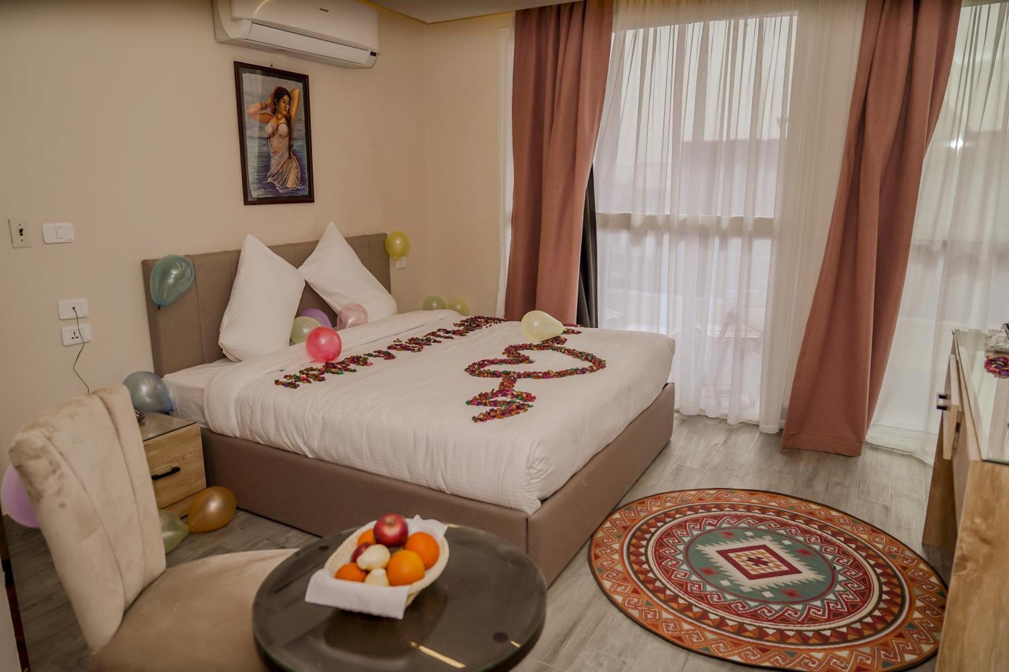 Pyramids Hotel Kafrat al Jabal Bagian luar foto