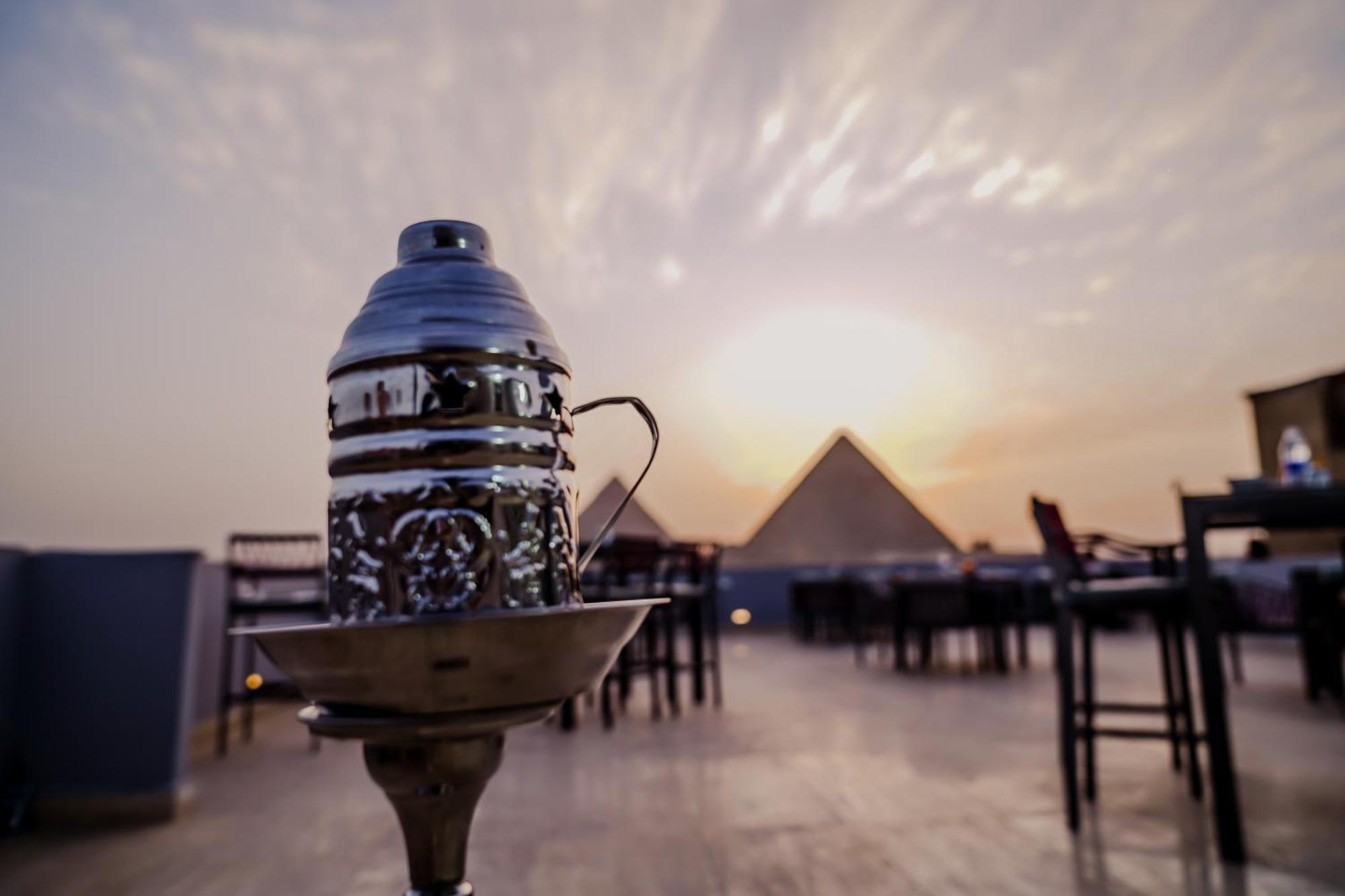 Pyramids Hotel Kafrat al Jabal Bagian luar foto