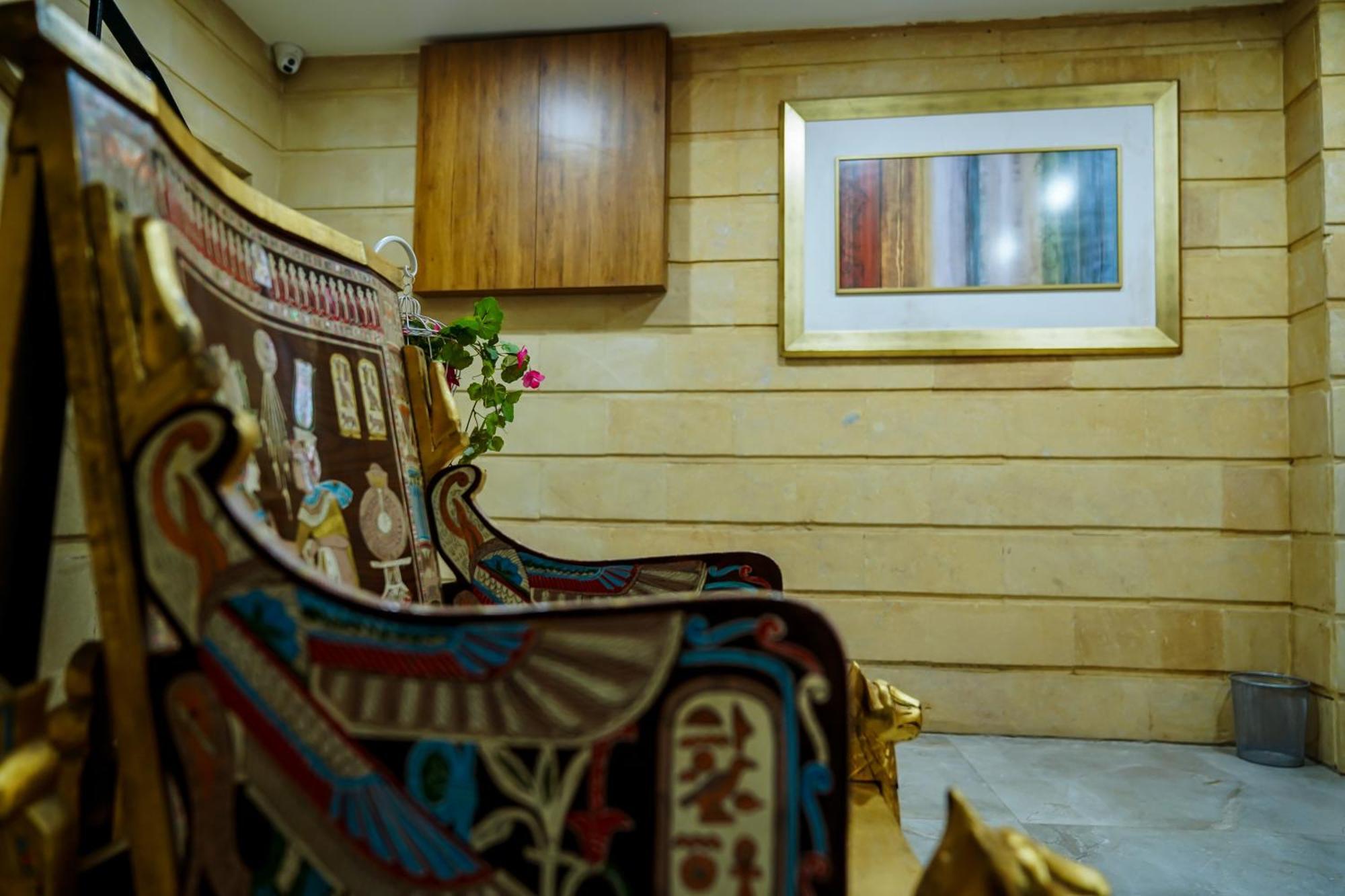 Pyramids Hotel Kafrat al Jabal Bagian luar foto
